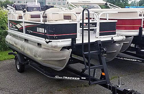 BlackPontoon40hp.jpg